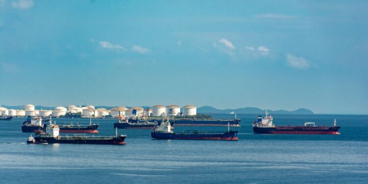 Iranian tankers off Sri Lanka