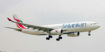 Sri Lankan airlines flight landing