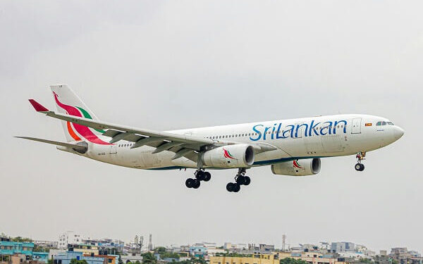 Sri Lankan airlines flight landing