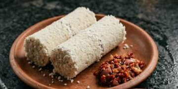 Pittu and Coconut Milk