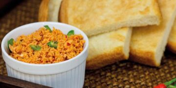 roast paan with pol sambola