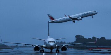 sri lankan airlines take off