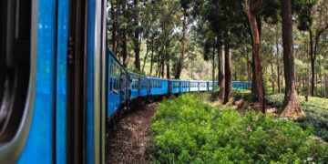 train ride in sri lanka